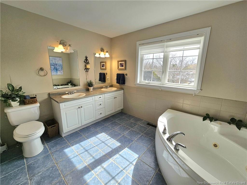









720


Assumption

,
Bathurst,




NB
E2A 2V7

