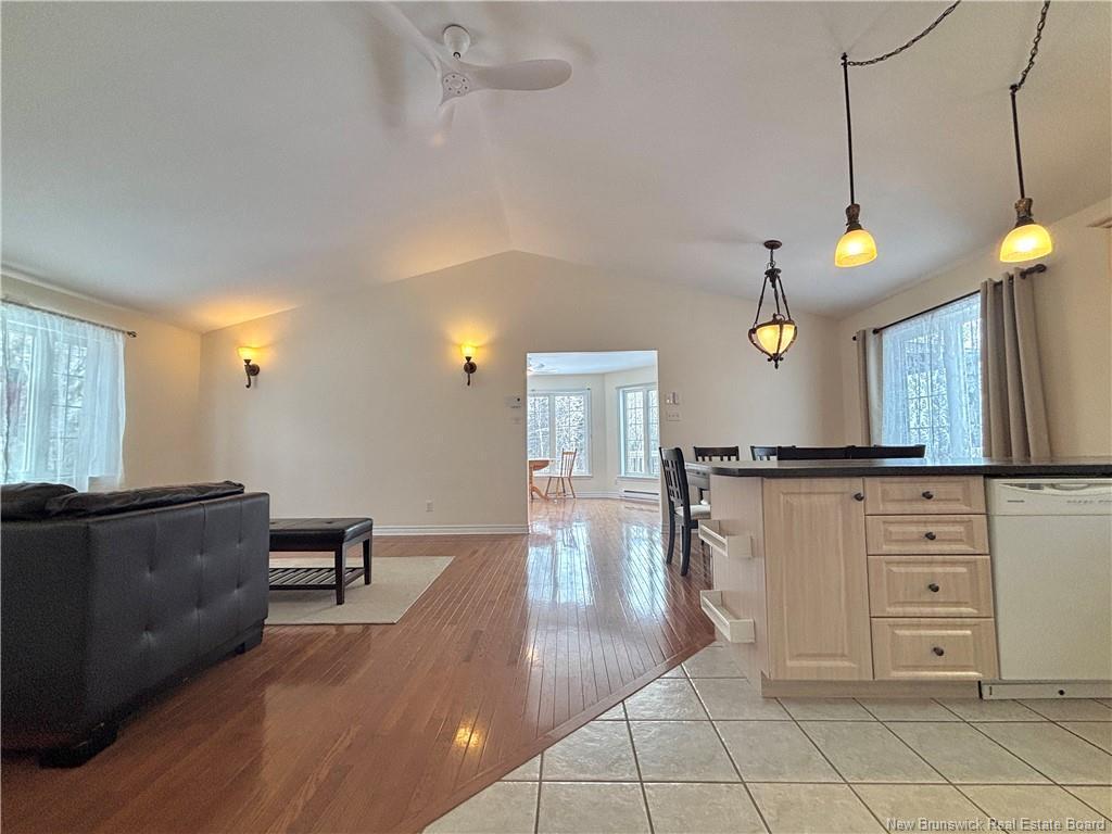 









720


Assumption

,
Bathurst,




NB
E2A 2V7

