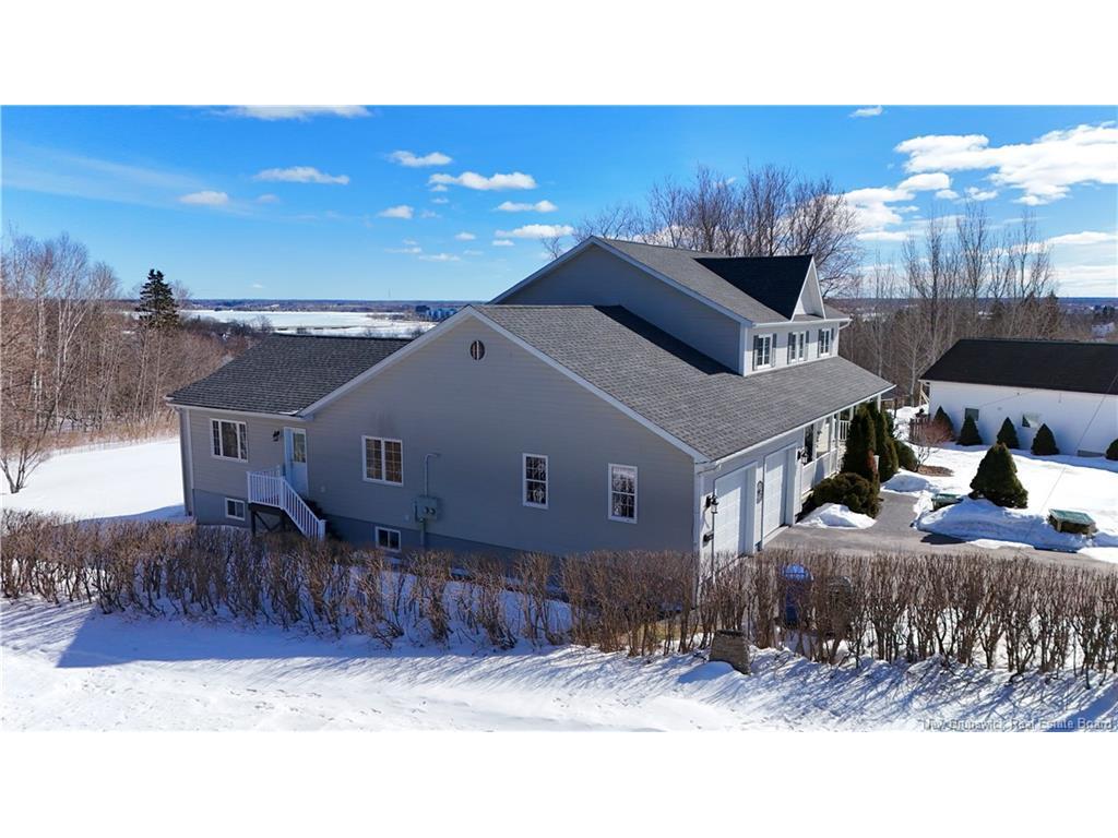 









720


Assumption

,
Bathurst,




NB
E2A 2V7

