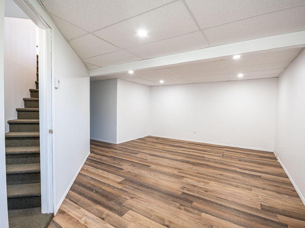 









210


Place Roy

,
Saint-Zotique,




QC
J0P1Z0

