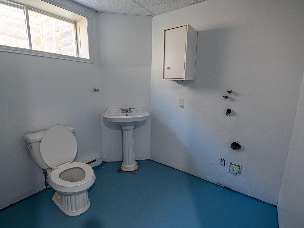 









210


Place Roy

,
Saint-Zotique,




QC
J0P1Z0

