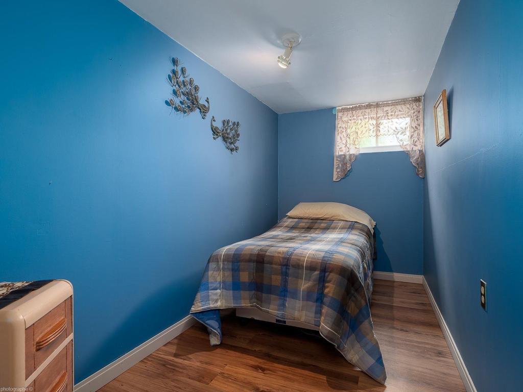 









220


Rue St-Jean

,
Sainte-Thècle,




QC
G0X3G0

