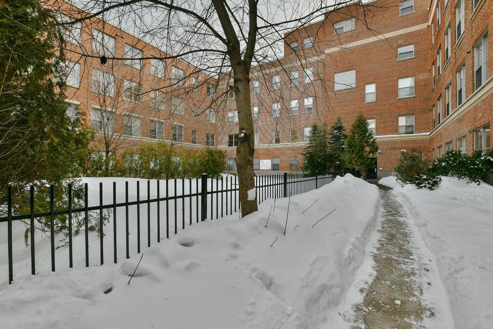 









795


1re Avenue

, 114,
Montréal (Lachine),




QC
H8S4M1

