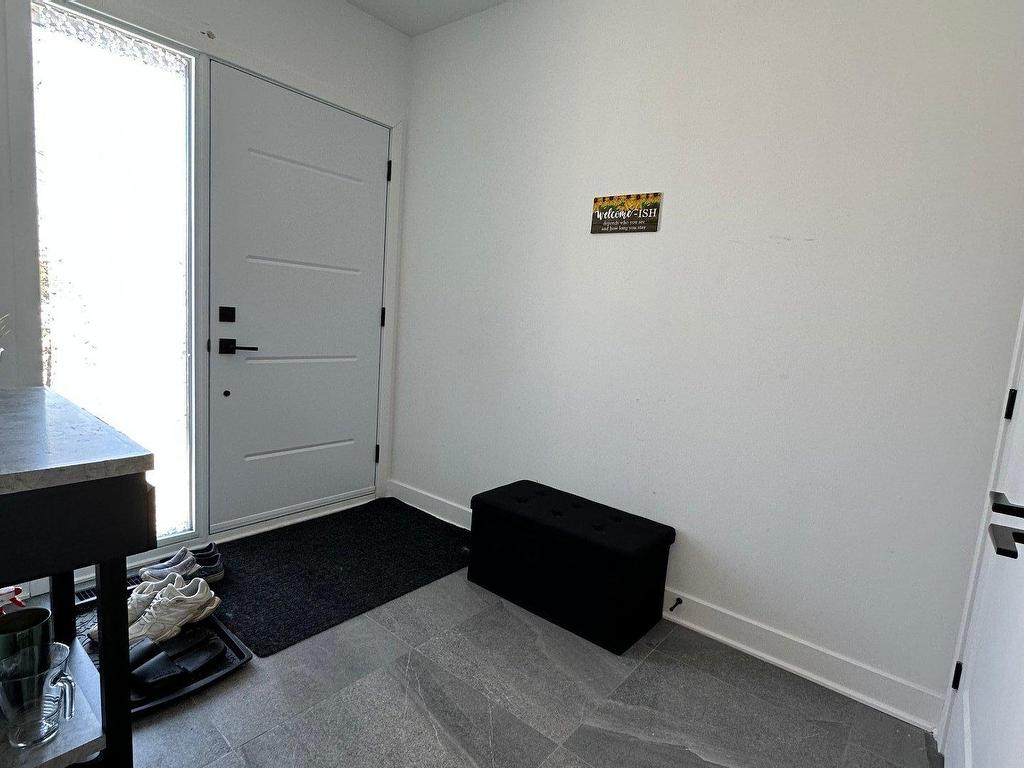 









13371


Boul. Gouin O.

,
Montréal (Pierrefonds-Roxboro),




QC
H8Z1X5

