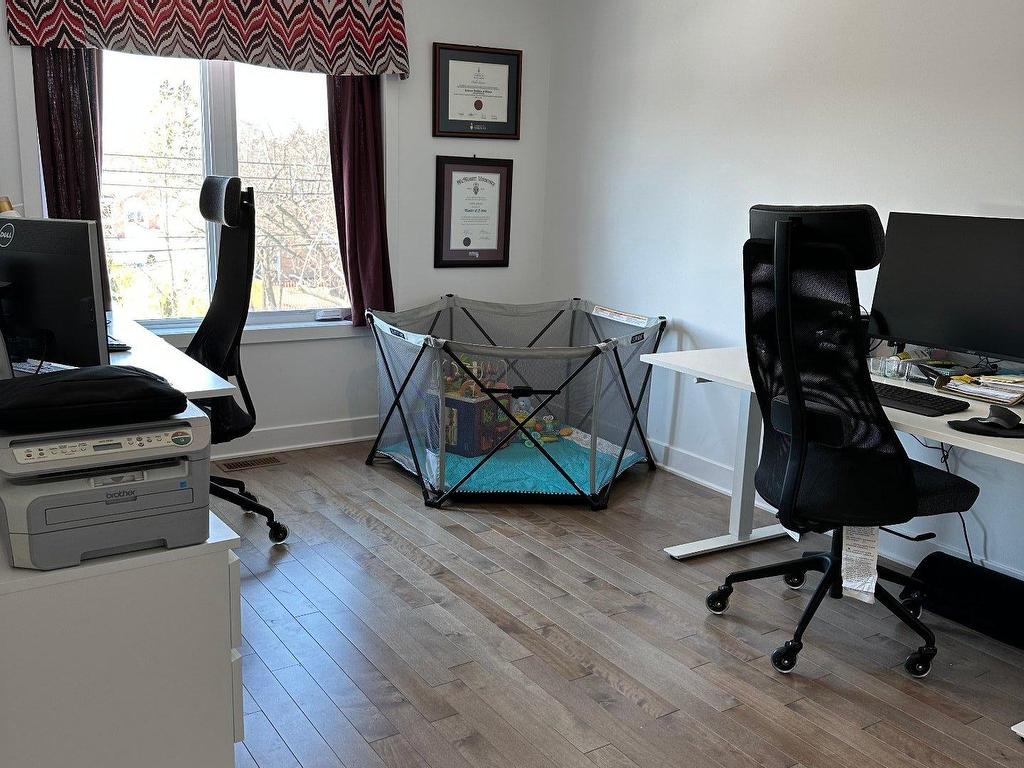 









13371


Boul. Gouin O.

,
Montréal (Pierrefonds-Roxboro),




QC
H8Z1X5

