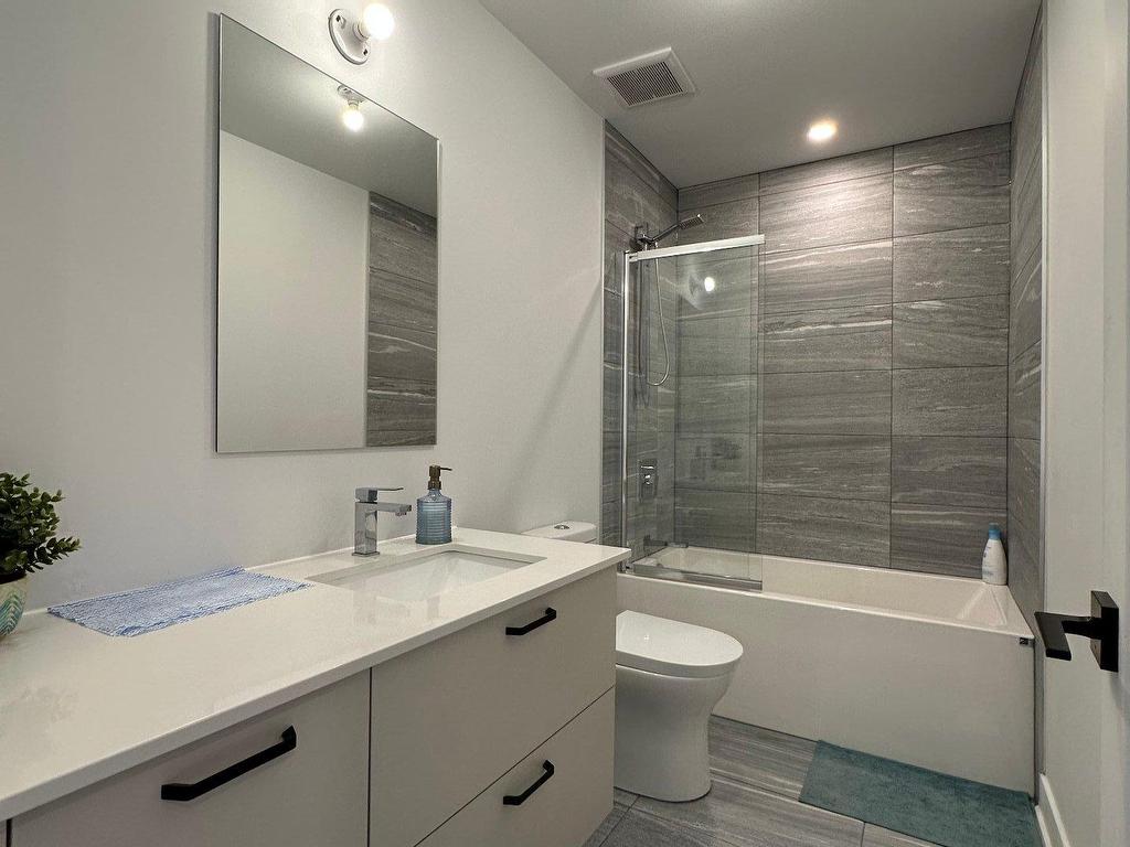 









13371


Boul. Gouin O.

,
Montréal (Pierrefonds-Roxboro),




QC
H8Z1X5

