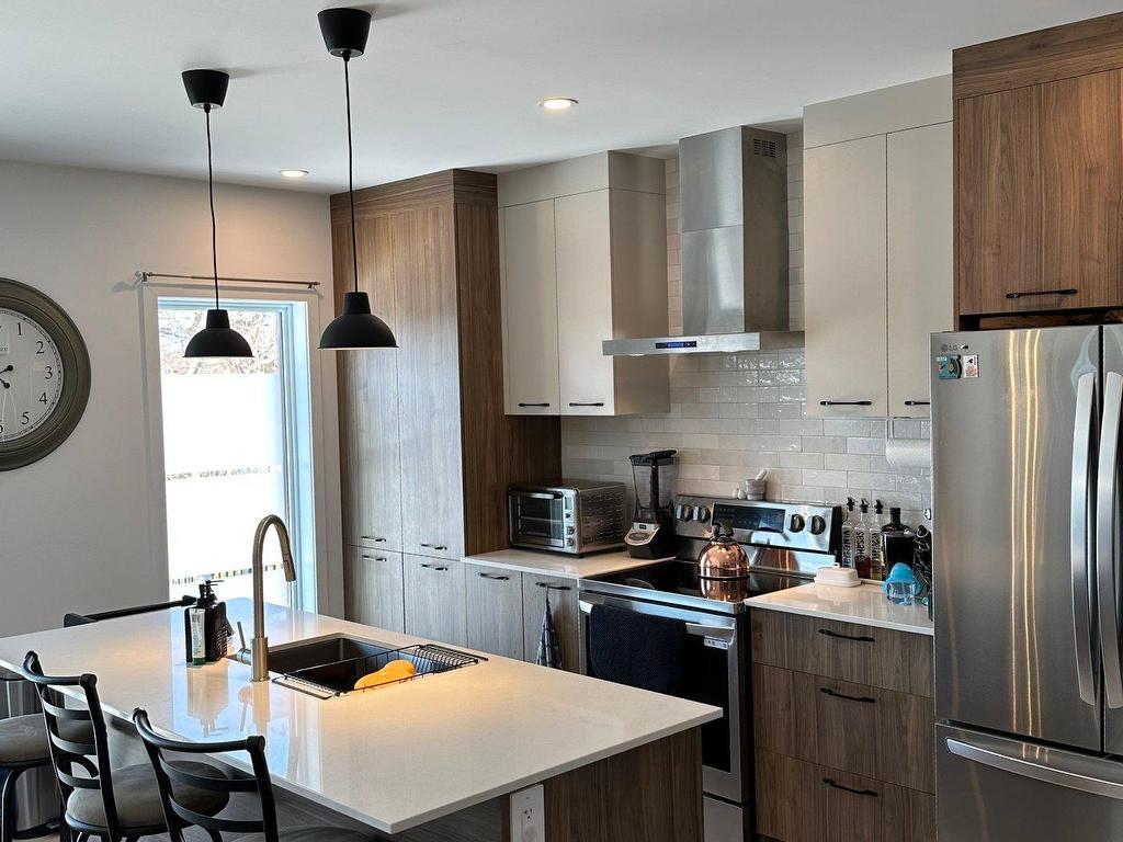 









13371


Boul. Gouin O.

,
Montréal (Pierrefonds-Roxboro),




QC
H8Z1X5

