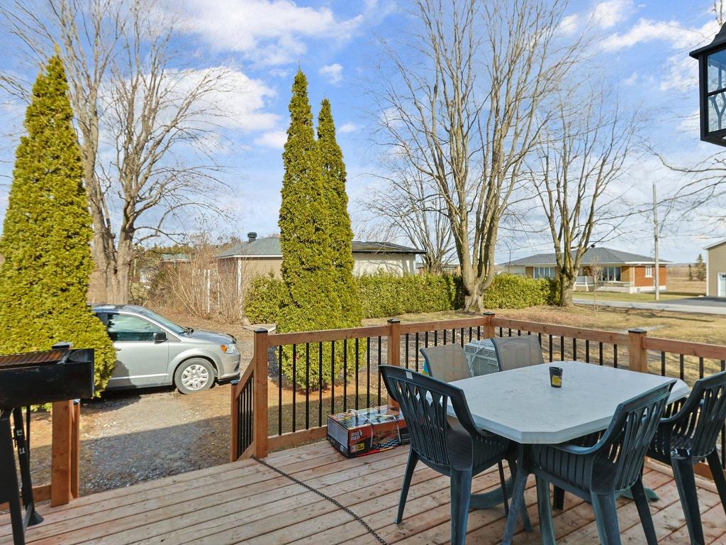 









243


Rue Principale

,
Saint-Urbain-Premier,




QC
J0S1Y0

