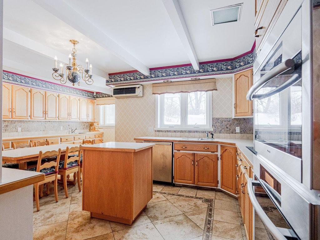 









405


Rue Victoria

,
Sherbrooke (Les Nations),




QC
J1H3J3


