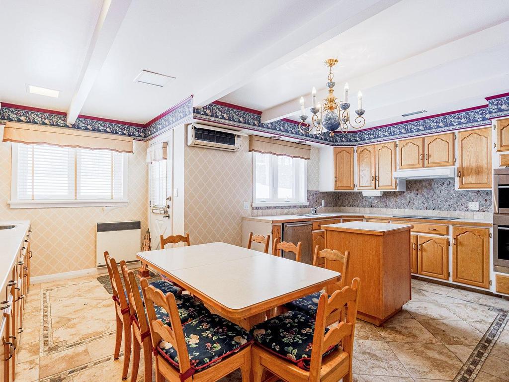 









405


Rue Victoria

,
Sherbrooke (Les Nations),




QC
J1H3J3

