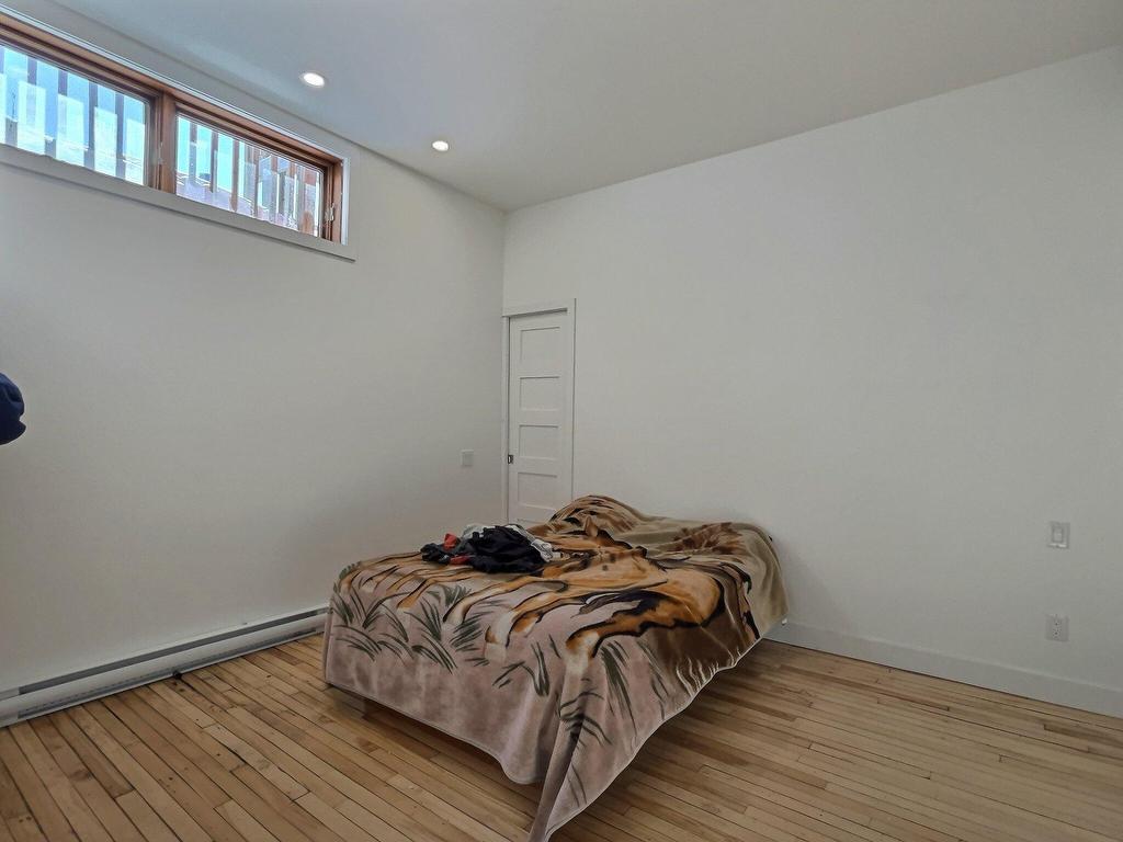 









325


Rue des Forges

, 4,
Trois-Rivières,




QC
G9A2G9

