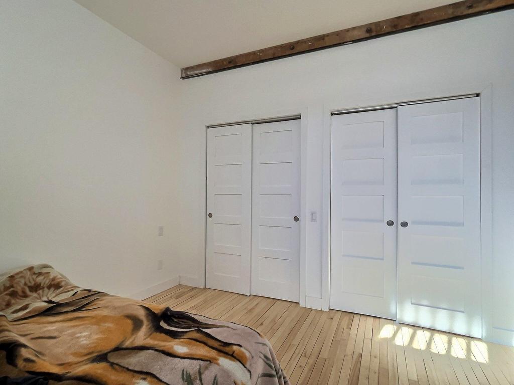 









325


Rue des Forges

, 4,
Trois-Rivières,




QC
G9A2G9

