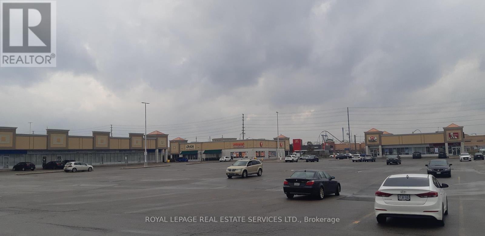 












37 - 9100 JANE STREET

,
Vaughan,




Ontario
L4K0A4

