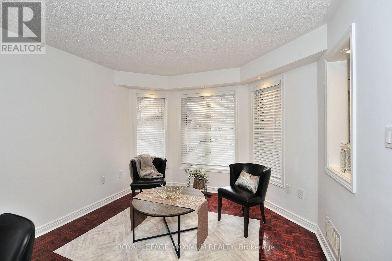 












141 PANORAMA CRESCENT

,
Vaughan,




Ontario
L4H1J9


