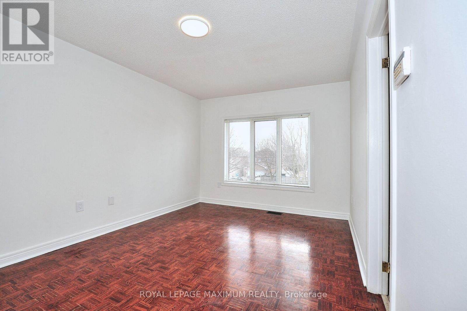 












141 PANORAMA CRESCENT

,
Vaughan,




Ontario
L4H1J9

