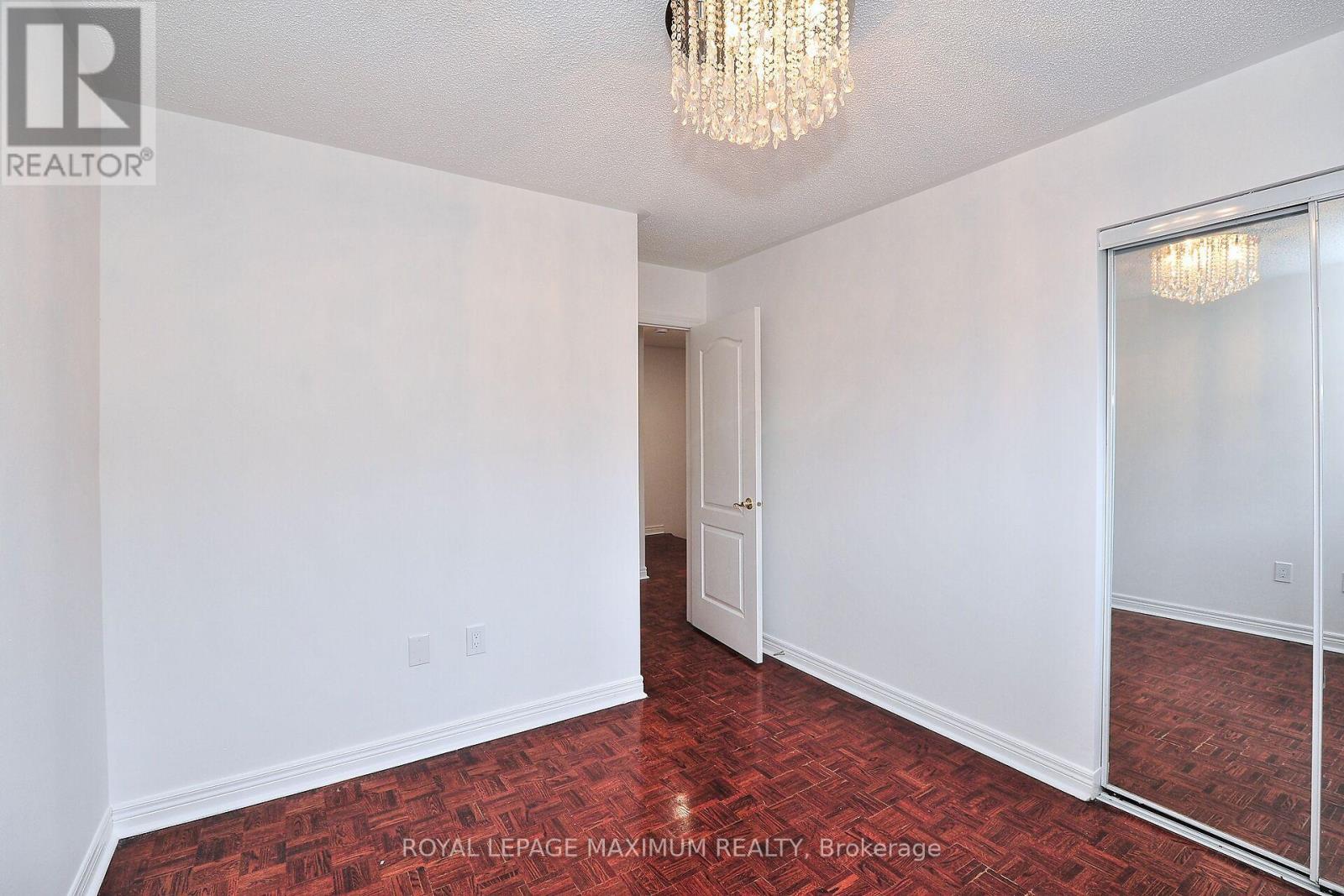 












141 PANORAMA CRESCENT

,
Vaughan,




Ontario
L4H1J9

