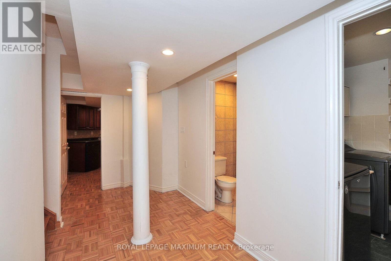 












141 PANORAMA CRESCENT

,
Vaughan,




Ontario
L4H1J9

