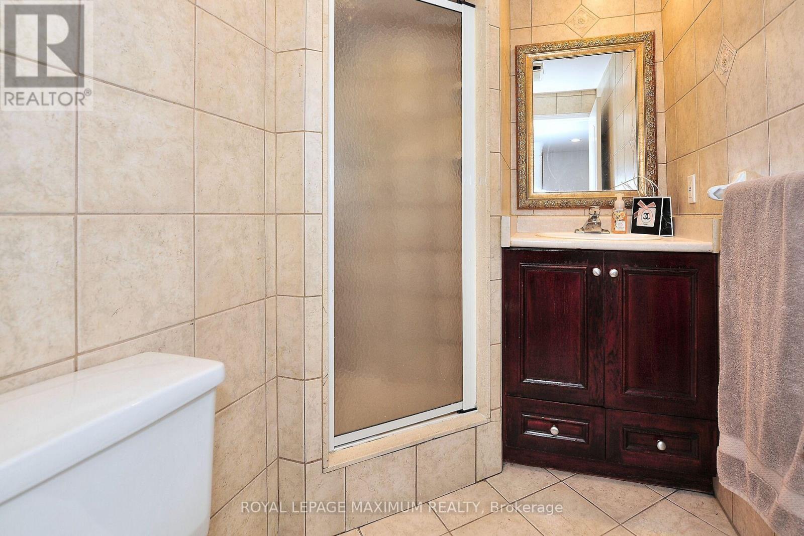 












141 PANORAMA CRESCENT

,
Vaughan,




Ontario
L4H1J9

