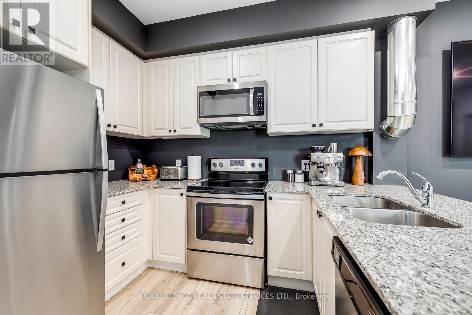 












302 - 2393 BRONTE ROAD

,
Oakville,




Ontario
L6M1P5

