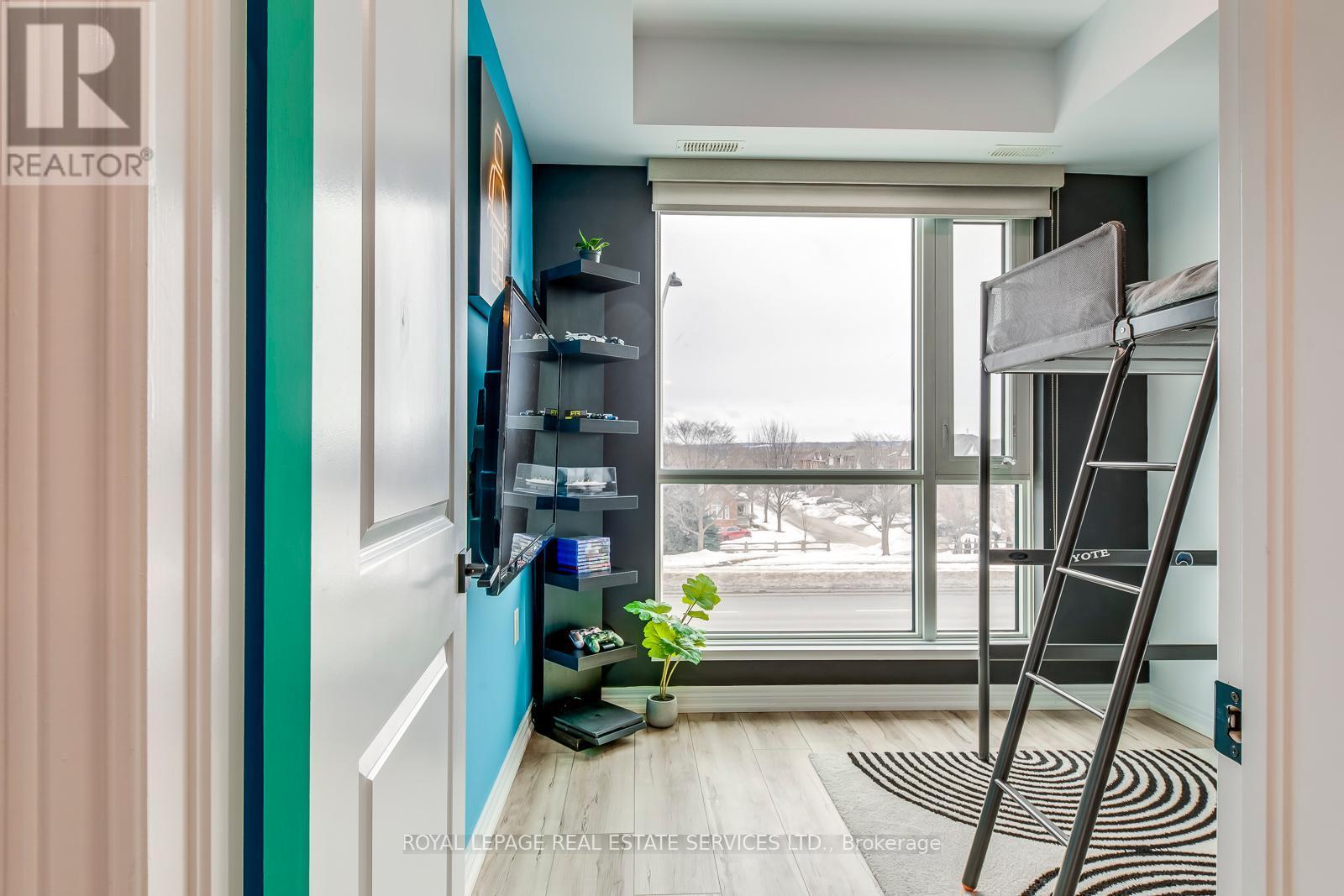 












302 - 2393 BRONTE ROAD

,
Oakville,




Ontario
L6M1P5

