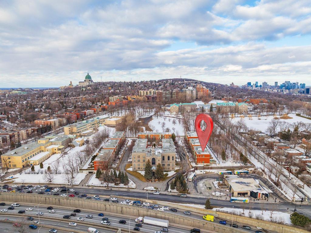 









4363


Boul. Décarie

,
Montréal (Côte-des-Neiges/Notre-Dame-de-Grâce),




QC
H4A3K4

