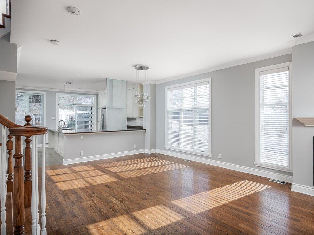 









4363


Boul. Décarie

,
Montréal (Côte-des-Neiges/Notre-Dame-de-Grâce),




QC
H4A3K4

