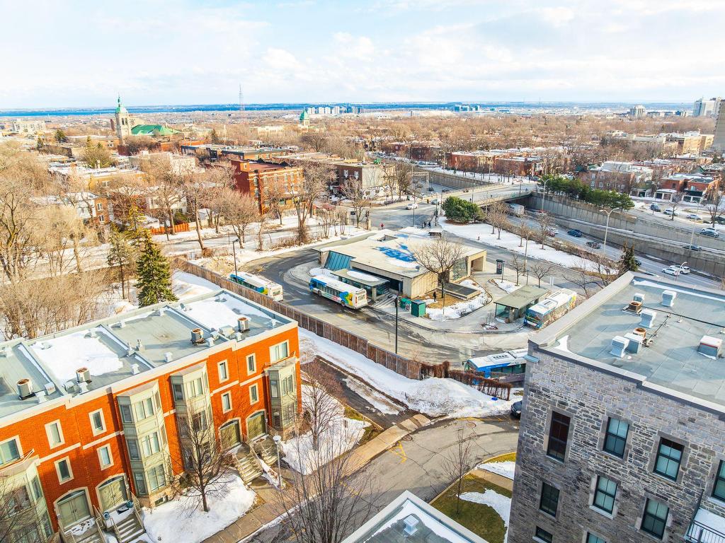 









4363


Boul. Décarie

,
Montréal (Côte-des-Neiges/Notre-Dame-de-Grâce),




QC
H4A3K4

