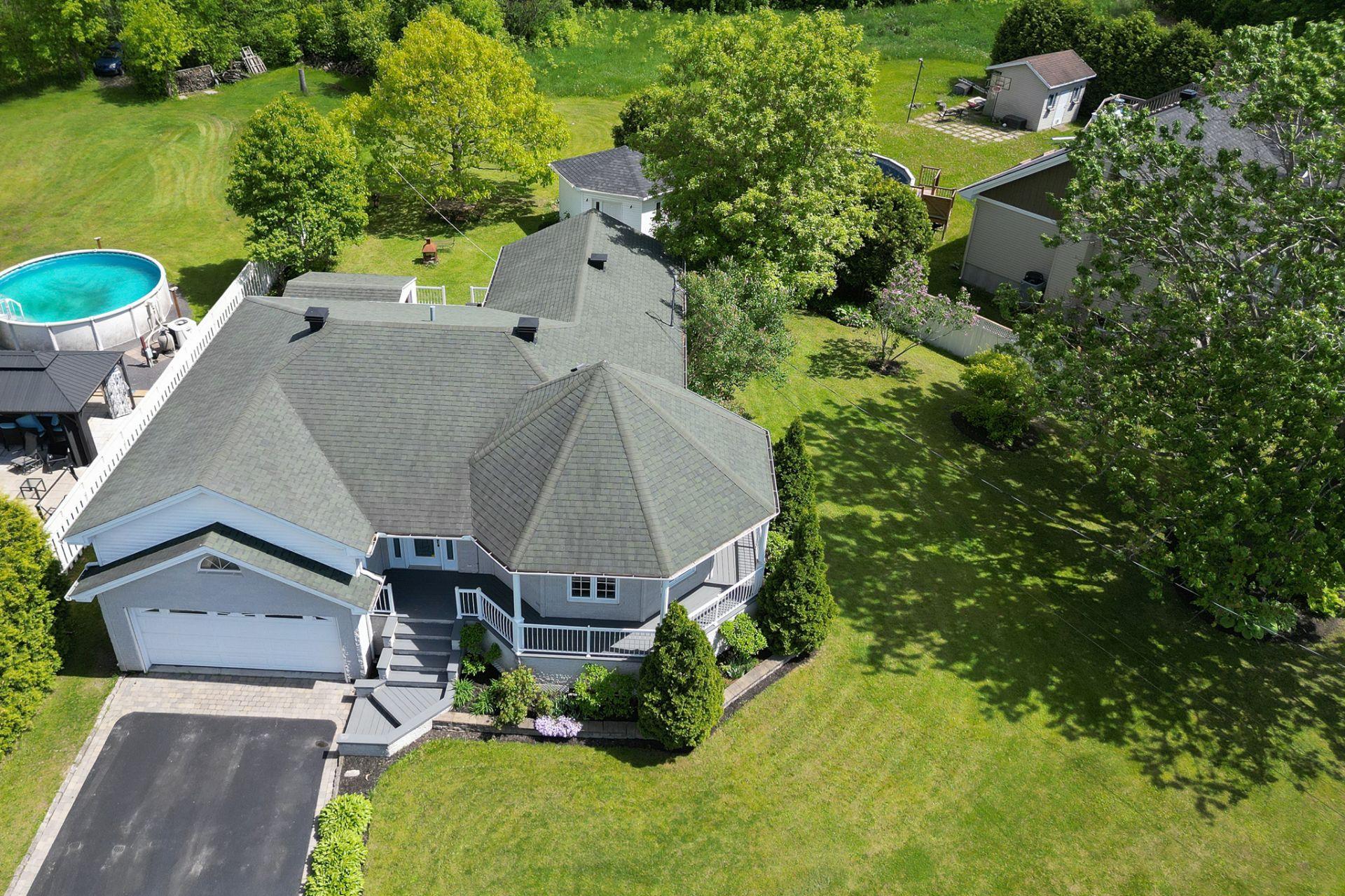 









290


Rue Baillargeon

,
Saint-Jean-sur-Richelieu,




QC
J2W2E7

