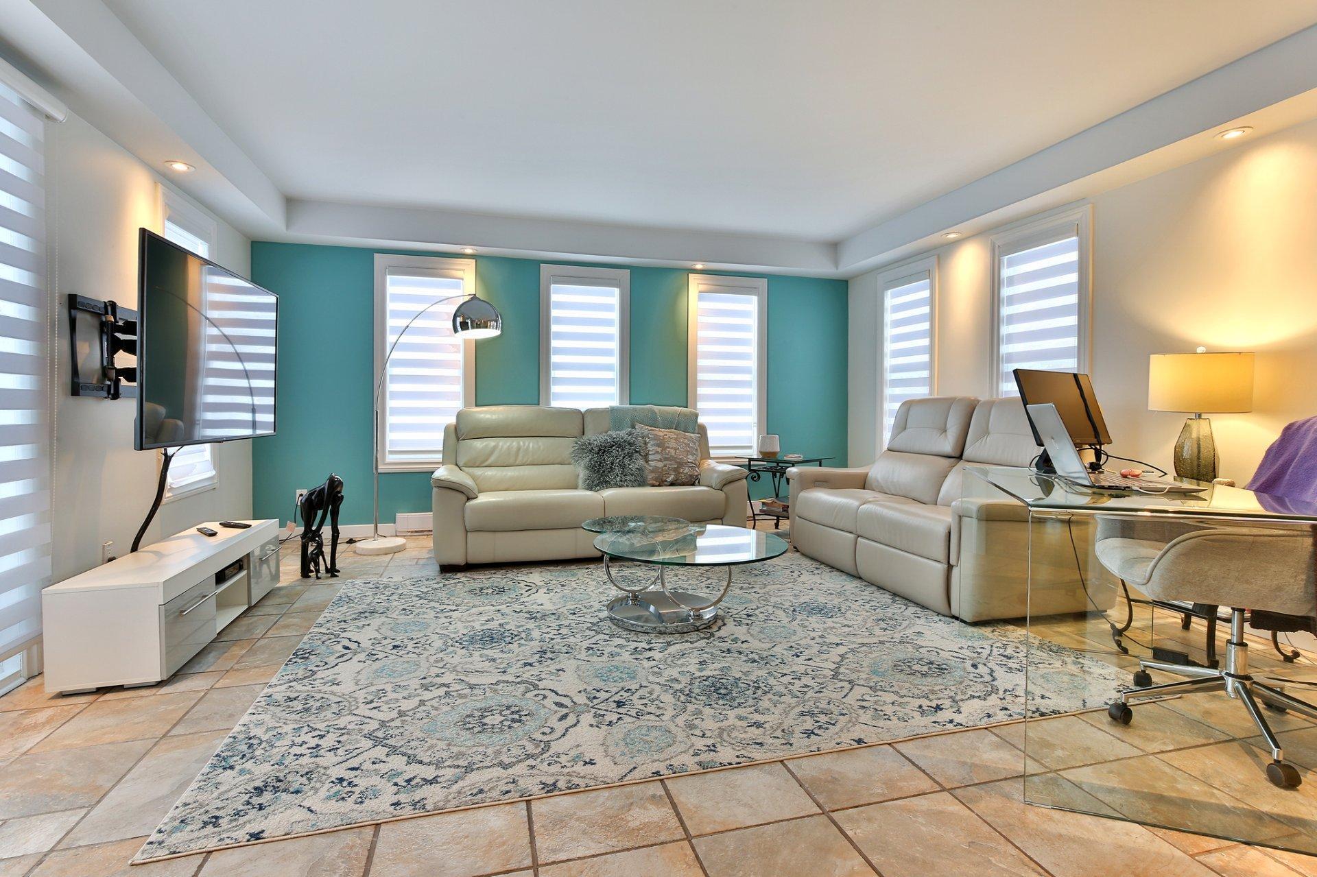 









290


Rue Baillargeon

,
Saint-Jean-sur-Richelieu,




QC
J2W2E7

