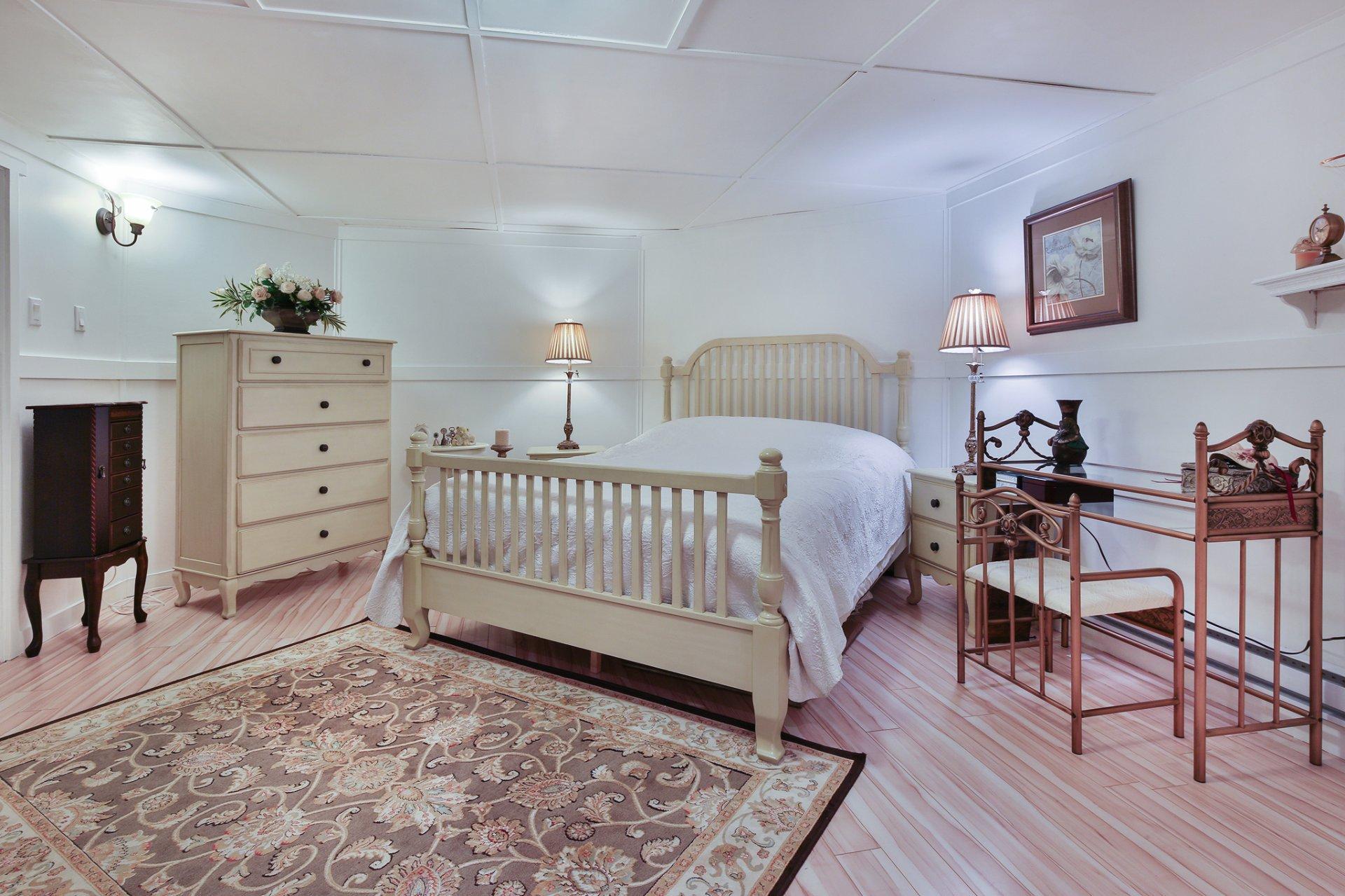









290


Rue Baillargeon

,
Saint-Jean-sur-Richelieu,




QC
J2W2E7

