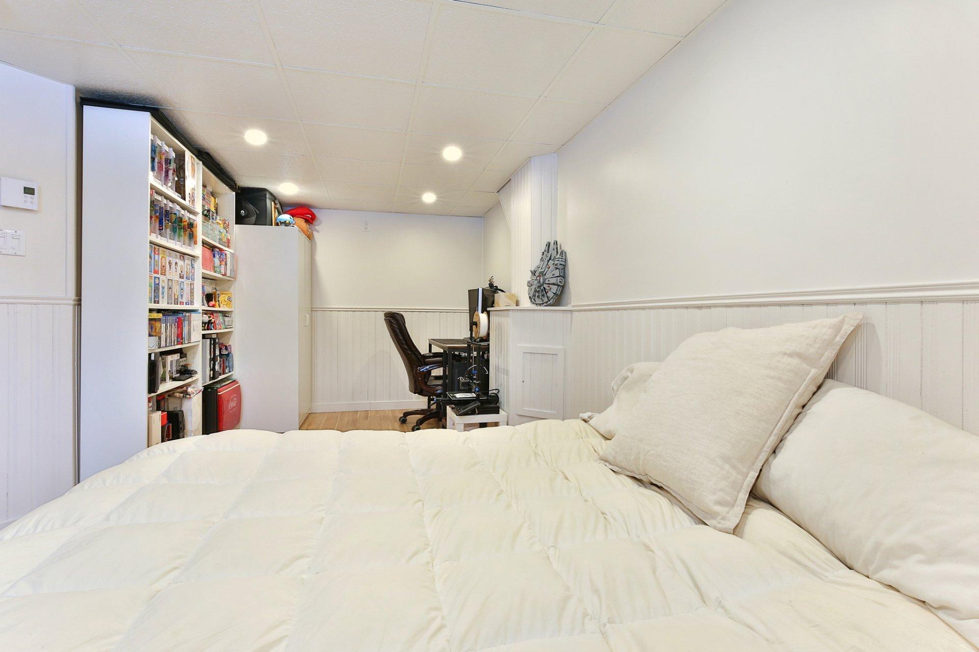 









290


Rue Baillargeon

,
Saint-Jean-sur-Richelieu,




QC
J2W2E7

