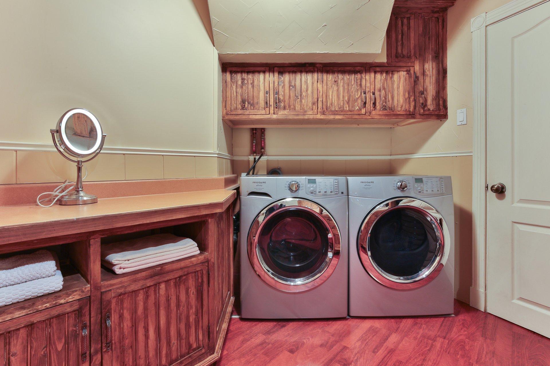 









290


Rue Baillargeon

,
Saint-Jean-sur-Richelieu,




QC
J2W2E7

