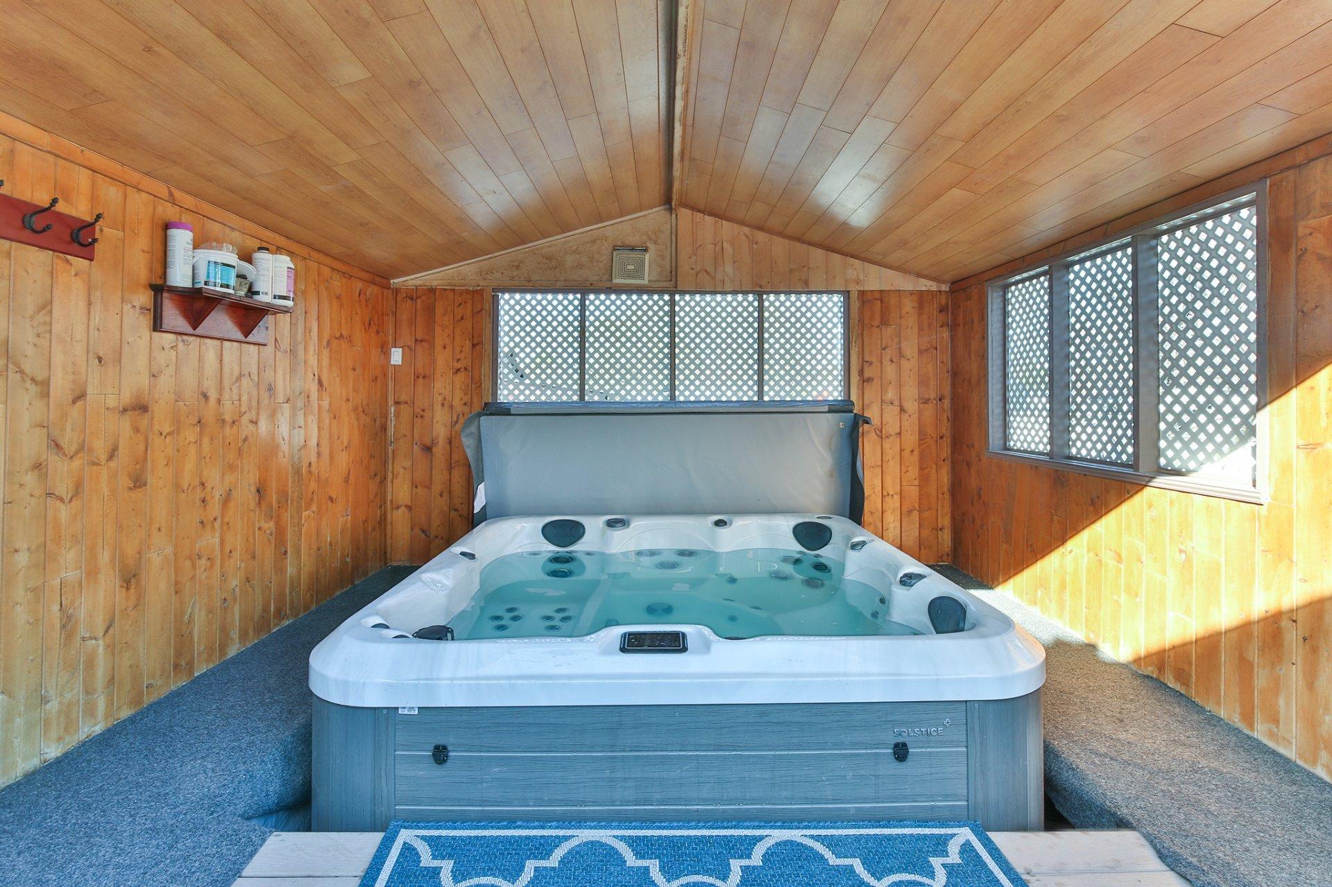 









290


Rue Baillargeon

,
Saint-Jean-sur-Richelieu,




QC
J2W2E7

