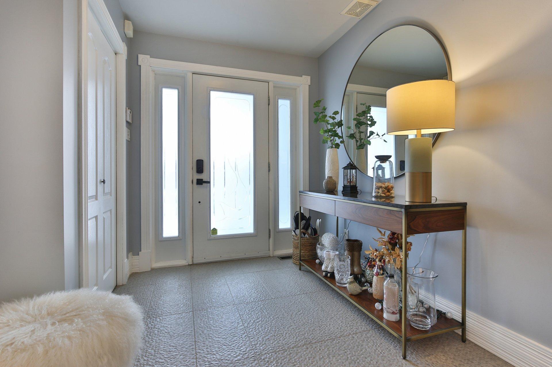 









290


Rue Baillargeon

,
Saint-Jean-sur-Richelieu,




QC
J2W2E7

