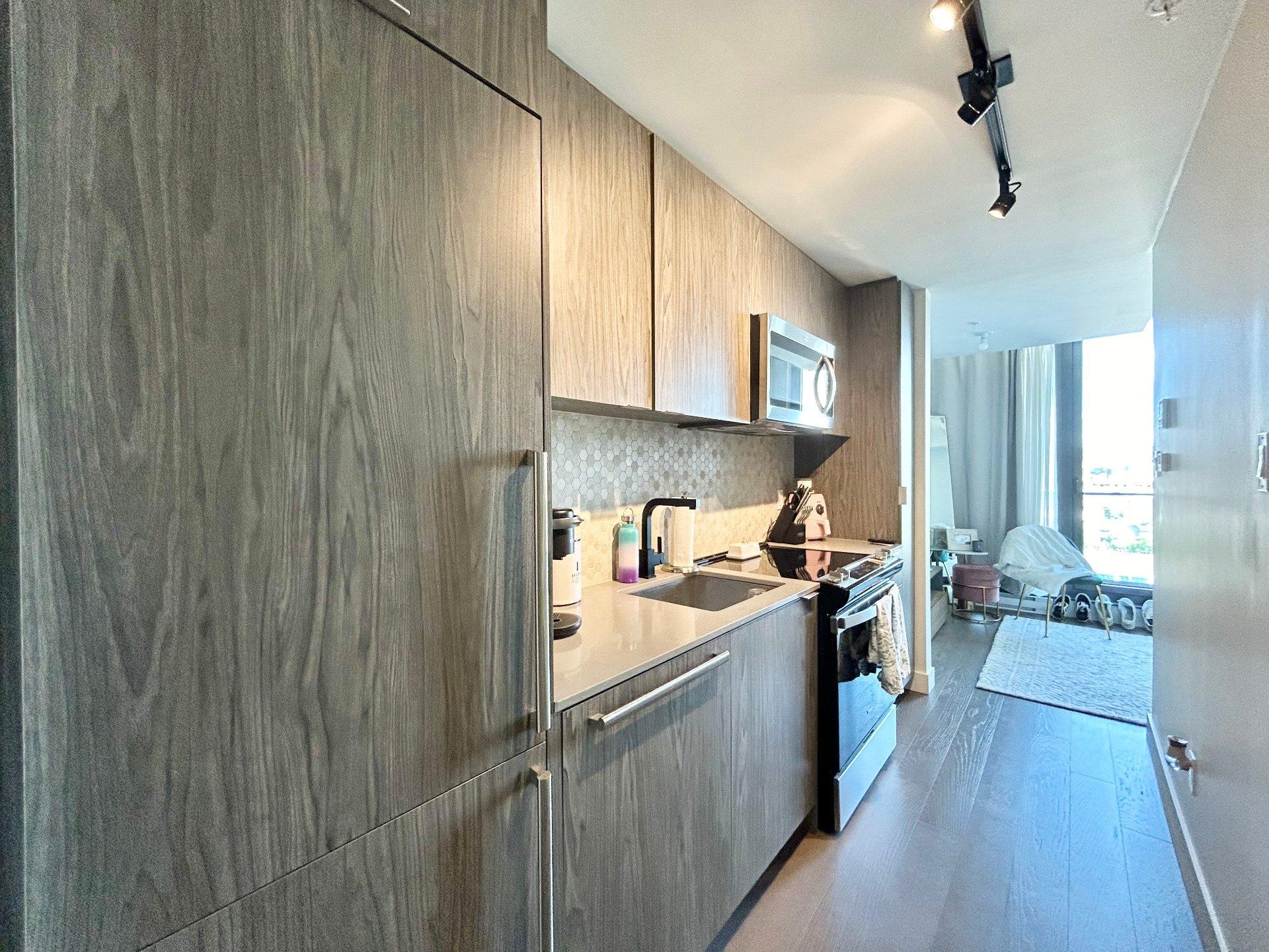 









200


Boul. Marcel-Laurin

, 612,
Montréal (Saint-Laurent),




QC
H4M2L4


