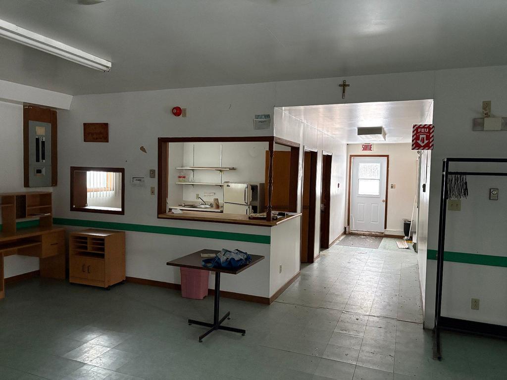 









4457


Route 155

,
Trois-Rives,




QC
G0X2C0

