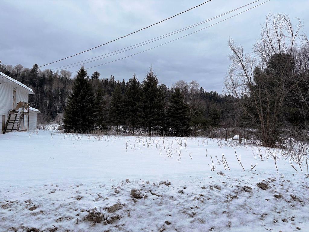 









4457


Route 155

,
Trois-Rives,




QC
G0X2C0


