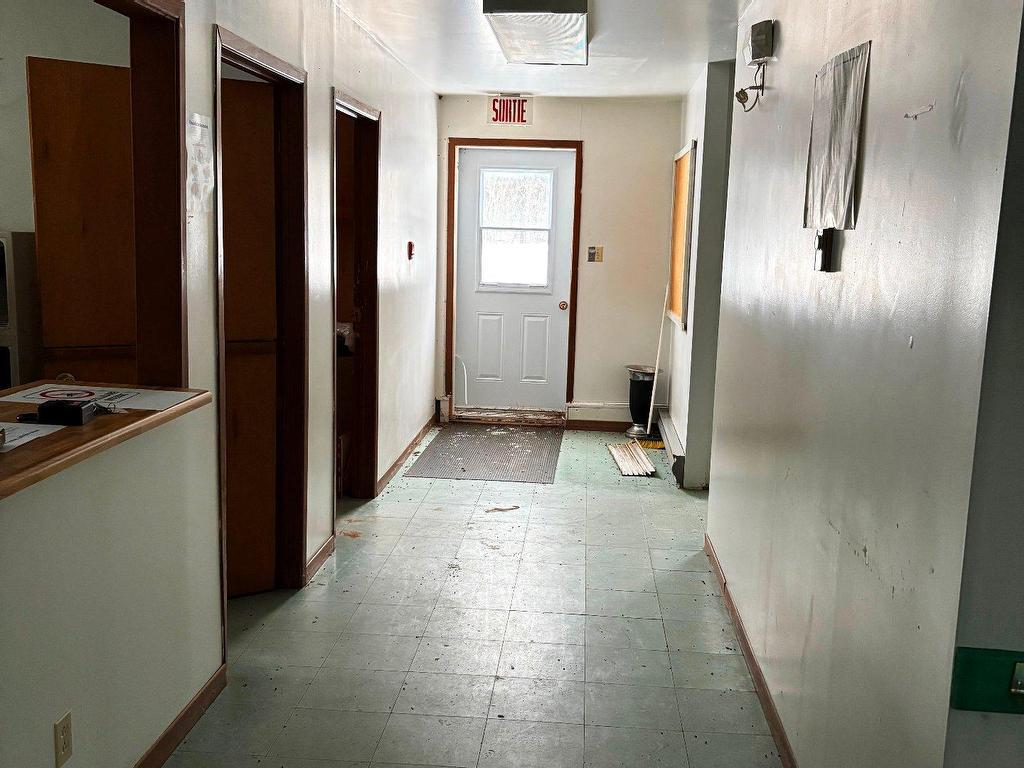 









4457


Route 155

,
Trois-Rives,




QC
G0X2C0

