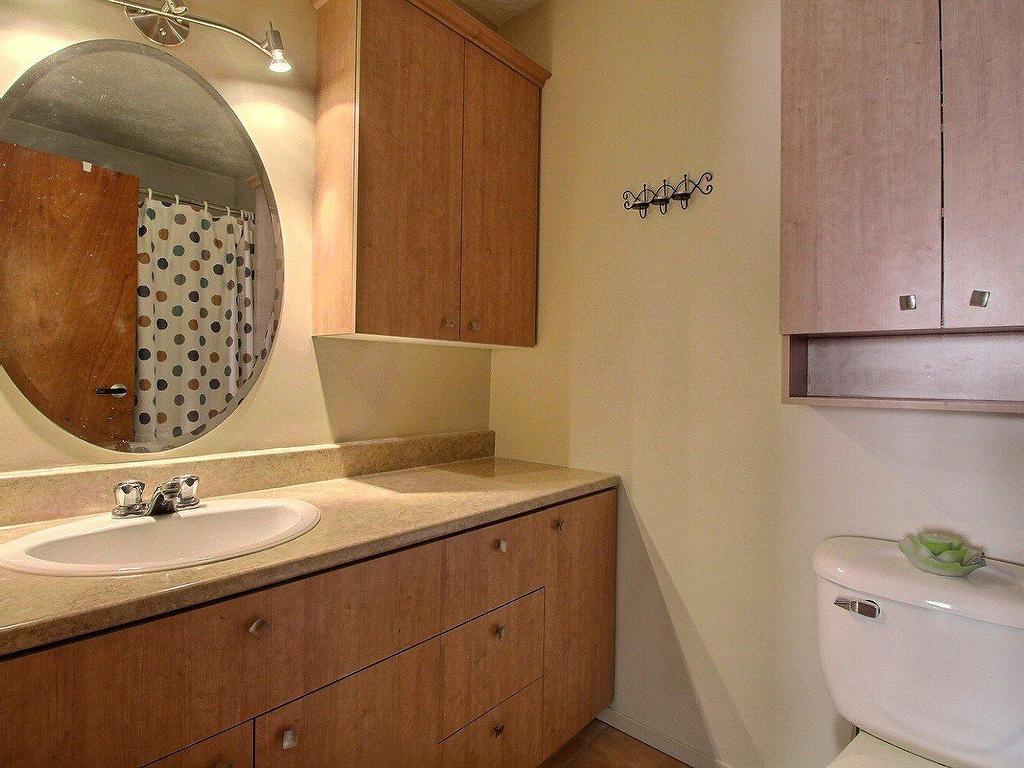 









880


Rue de Nemours

, 27,
Québec (Charlesbourg),




QC
G1H7B3

