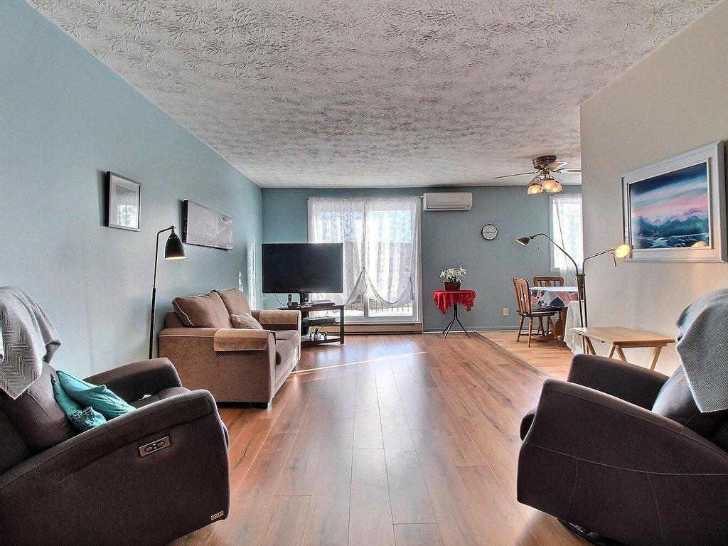 









880


Rue de Nemours

, 27,
Québec (Charlesbourg),




QC
G1H7B3

