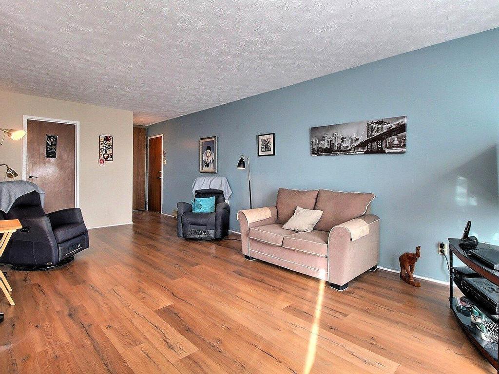 









880


Rue de Nemours

, 27,
Québec (Charlesbourg),




QC
G1H7B3

