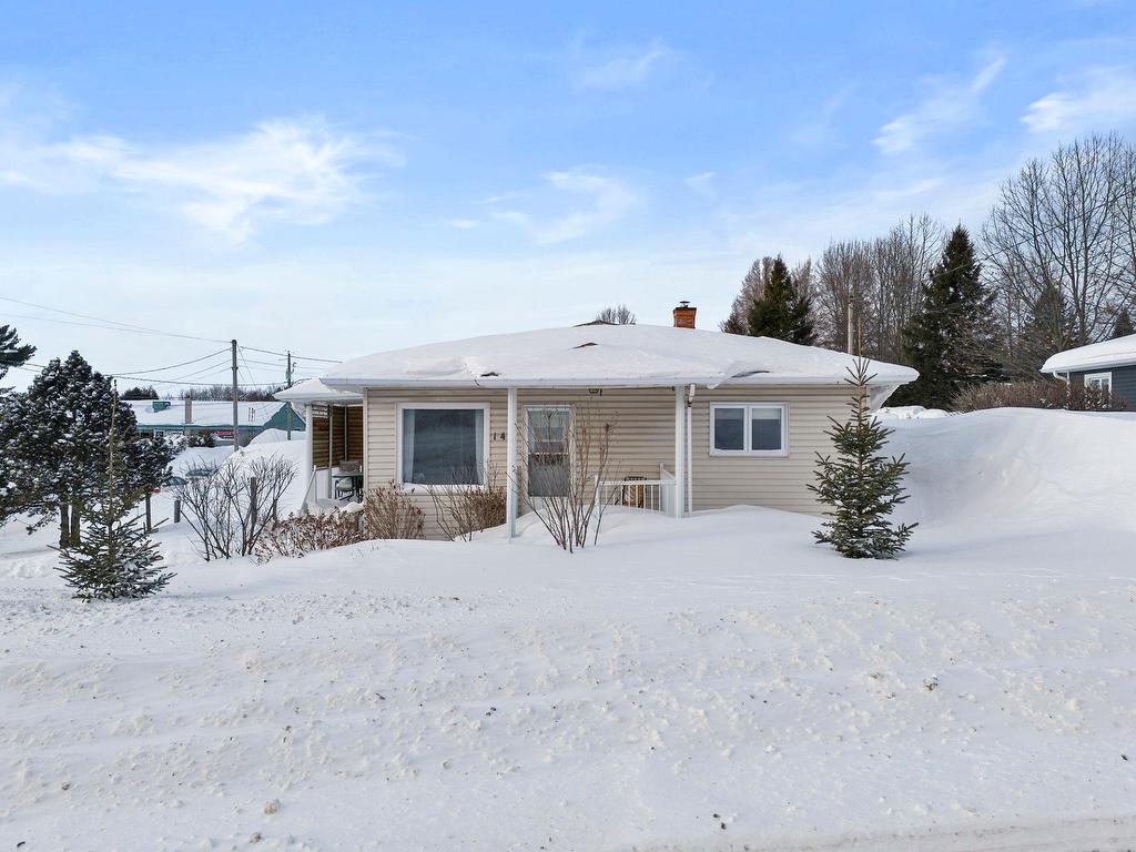 









145


Boul. Coakley

,
Val-des-Sources,




QC
J1T1A4

