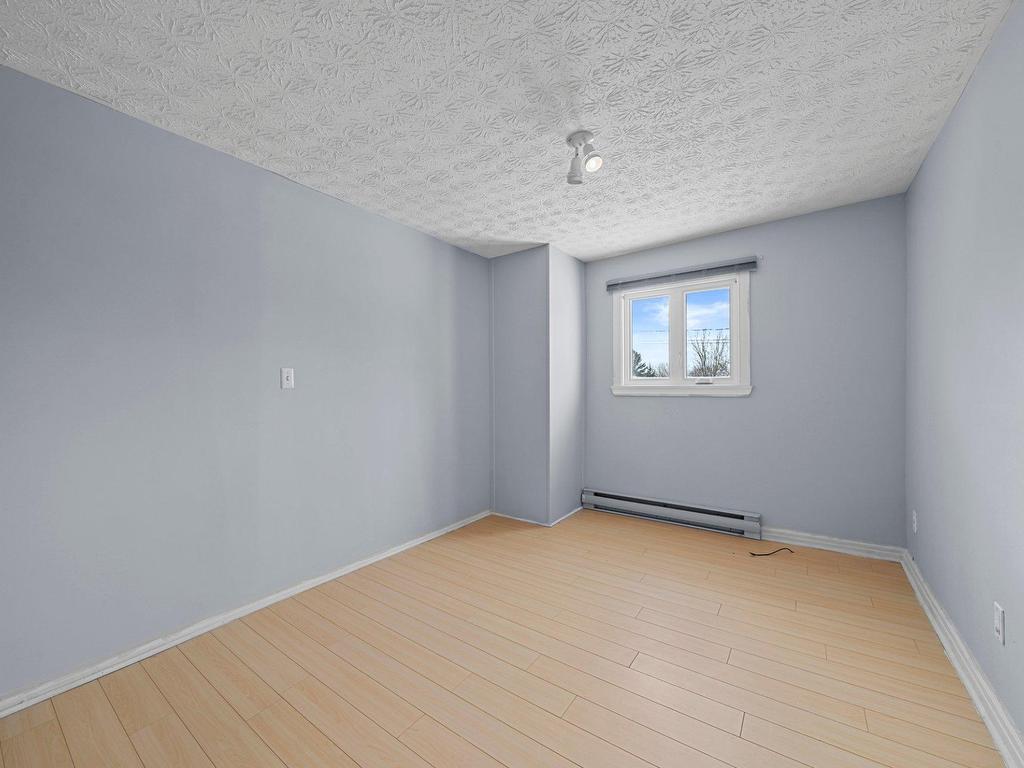 









145


Boul. Coakley

,
Val-des-Sources,




QC
J1T1A4

