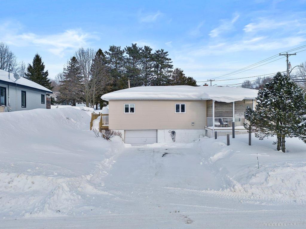 









145


Boul. Coakley

,
Val-des-Sources,




QC
J1T1A4

