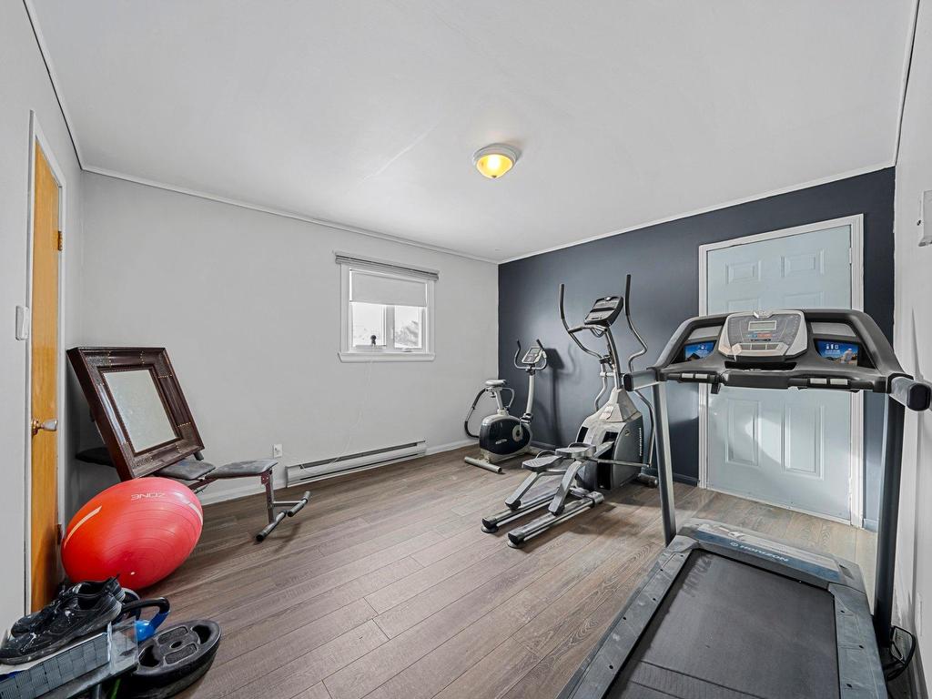 









145


Boul. Coakley

,
Val-des-Sources,




QC
J1T1A4

