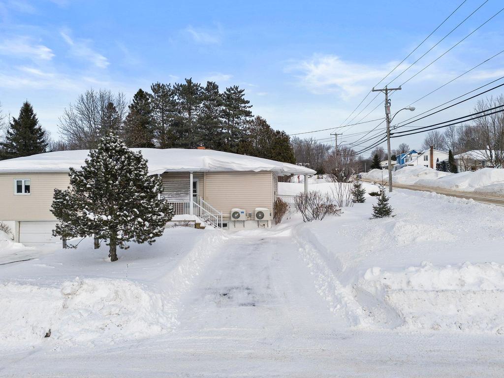 









145


Boul. Coakley

,
Val-des-Sources,




QC
J1T1A4

