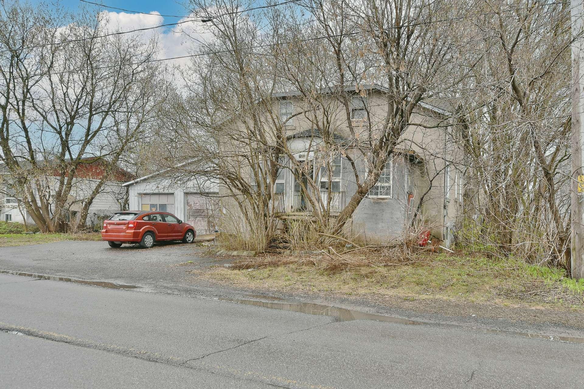 









1103


Route 341

,
L'Épiphanie,




QC
J5X4B7


