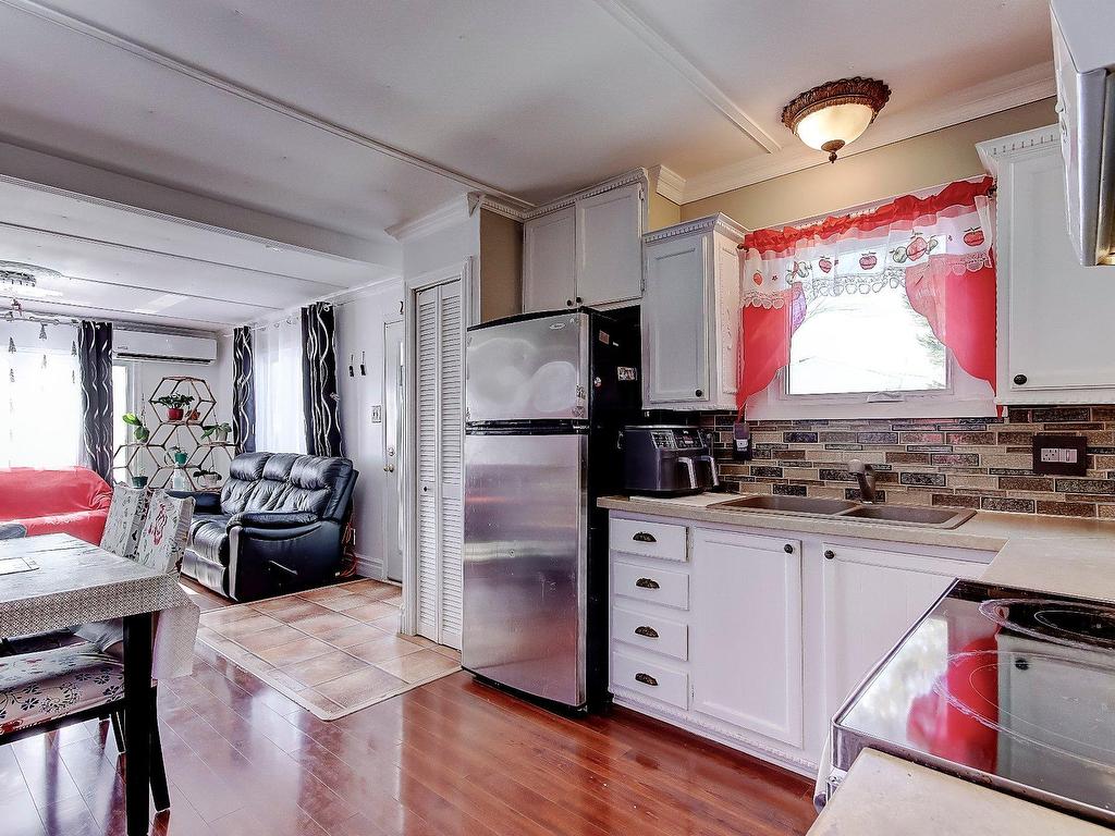









3950


Boul. Sir-Wilfrid-Laurier

, 431,
Longueuil (Saint-Hubert),




QC
J3Y5Y9


