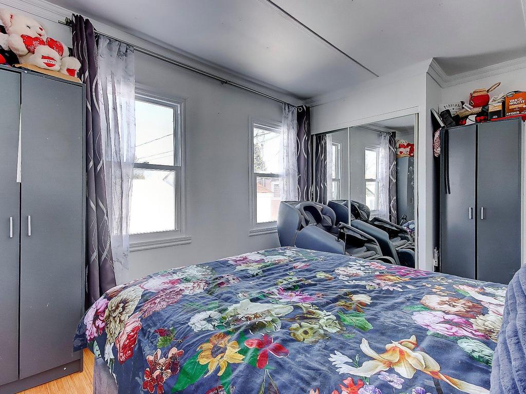 









3950


Boul. Sir-Wilfrid-Laurier

, 431,
Longueuil (Saint-Hubert),




QC
J3Y5Y9

