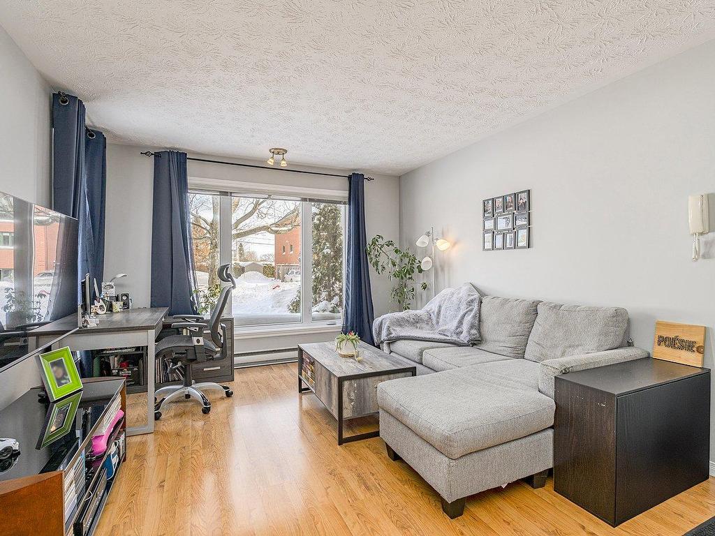 









915


Rue Jovette-Bernier

, 102,
Sherbrooke (Les Nations),




QC
J1J4M1

